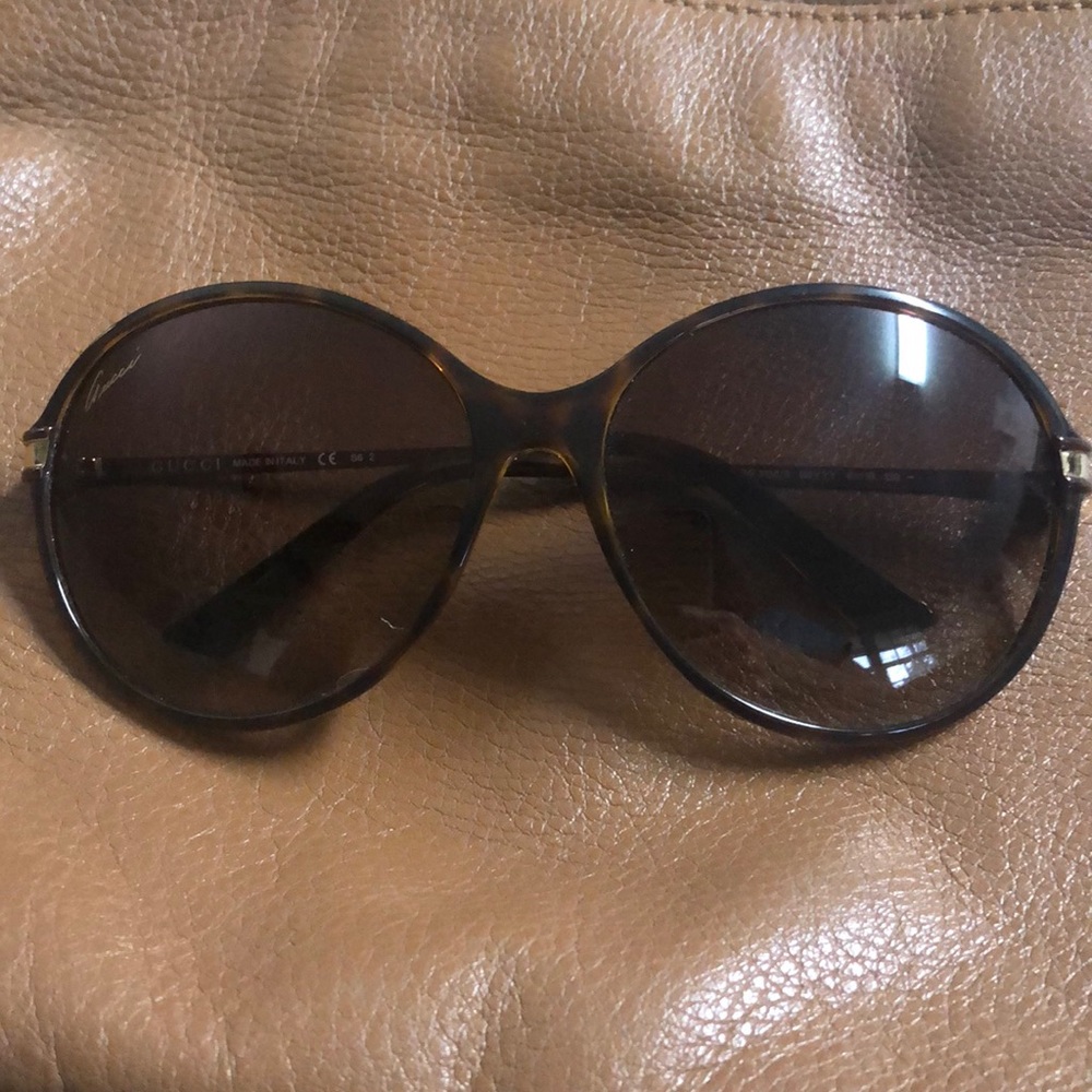 GUCCI Vintage Sunglasses - Great con.—Classic!